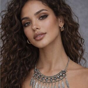 Stylish Silver Fringe Statement Necklace - Women Jewelry